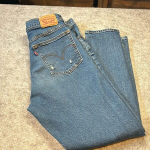 Levis Distressed Wedgie  Skinny, Size 31.